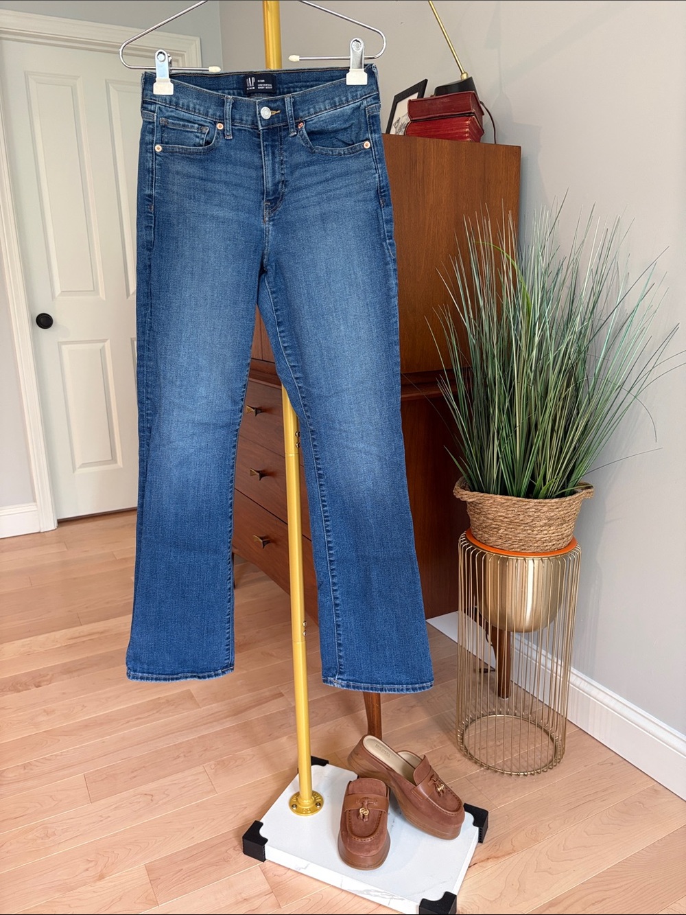 GAP Women's Boot Cut Jeans in Medium Blue